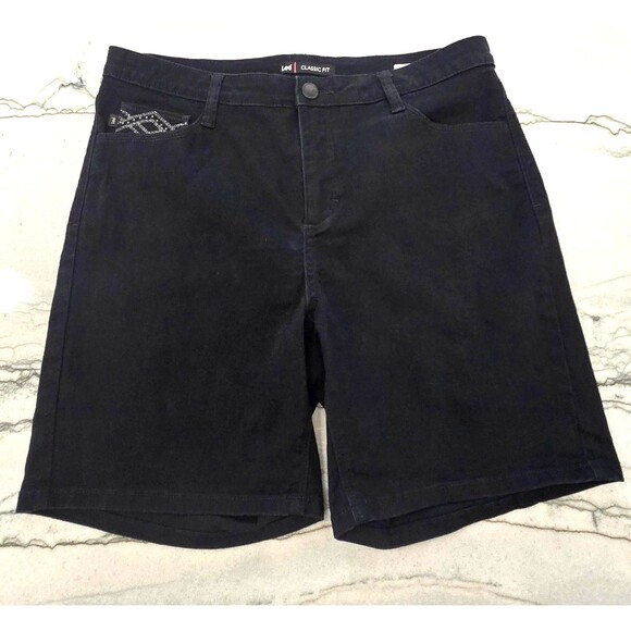 Lee Shorts Womens 12 Black Classic Fit Denim Rhinestone Embellished 7 Inseam - Picture 1 of 11